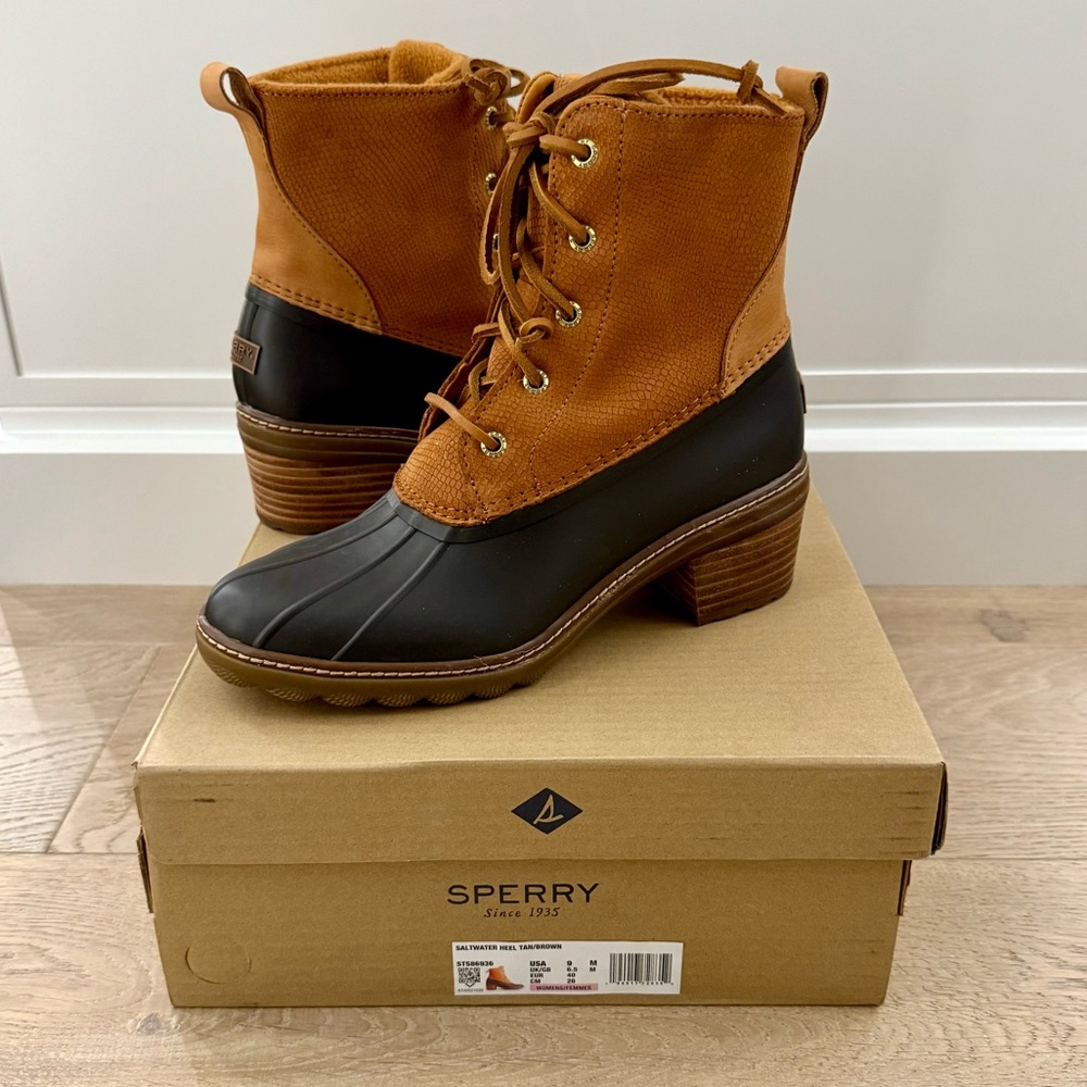 NIB Sperry Saltwater Heel Boots